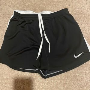 black nike workout shorts